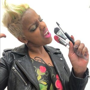 Meet your Posher, Artcolor